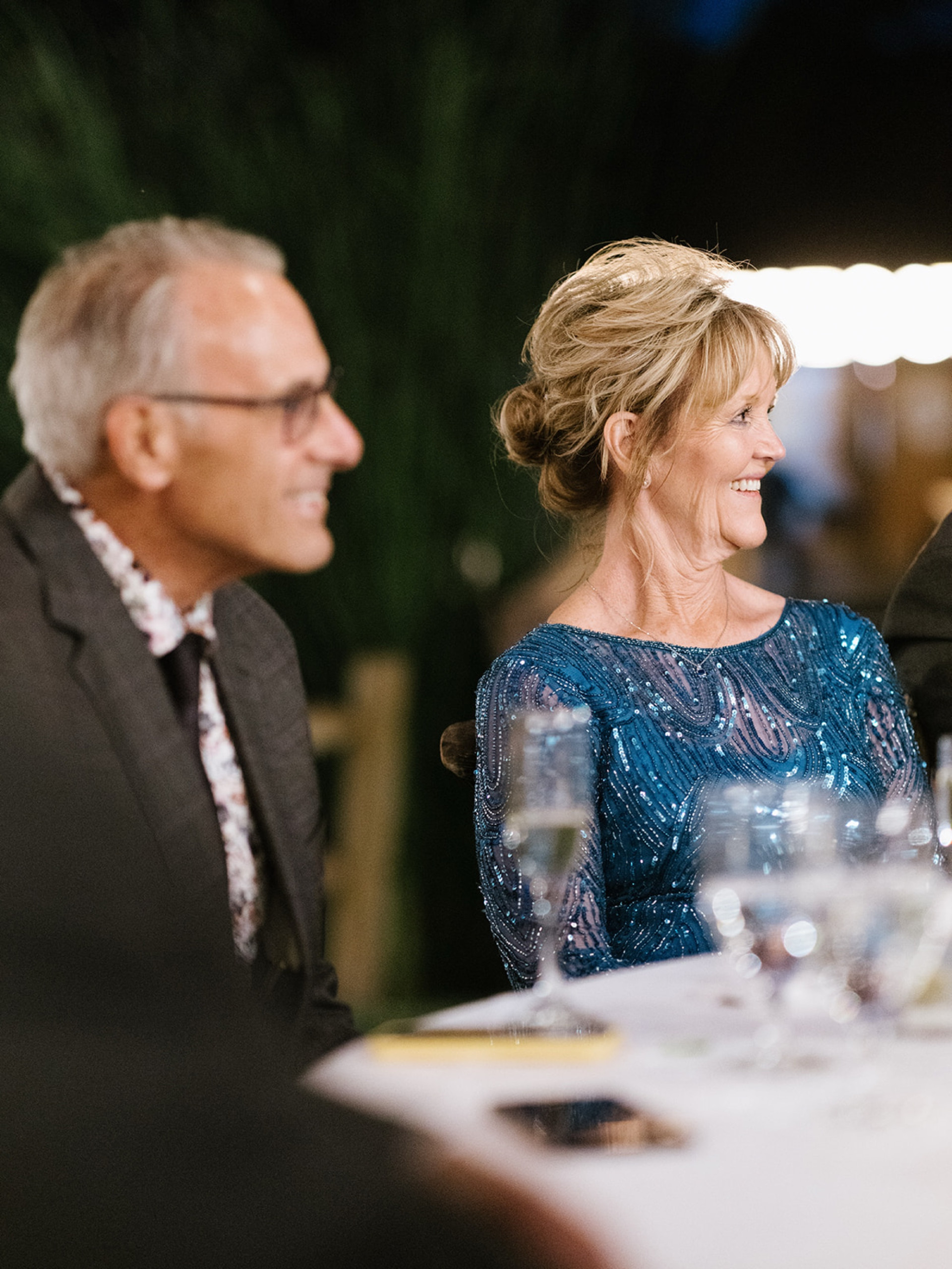 wedding reception photography tips: capturing emotions and people during the toasts