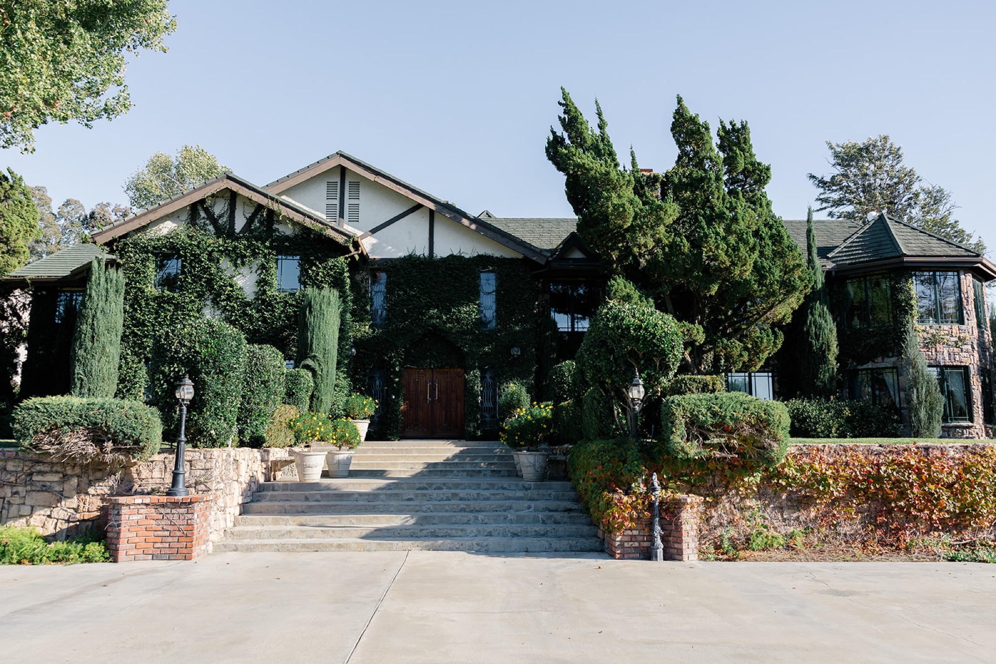 wedding style and design at Ivy Manor Temecula; California wine country wedding